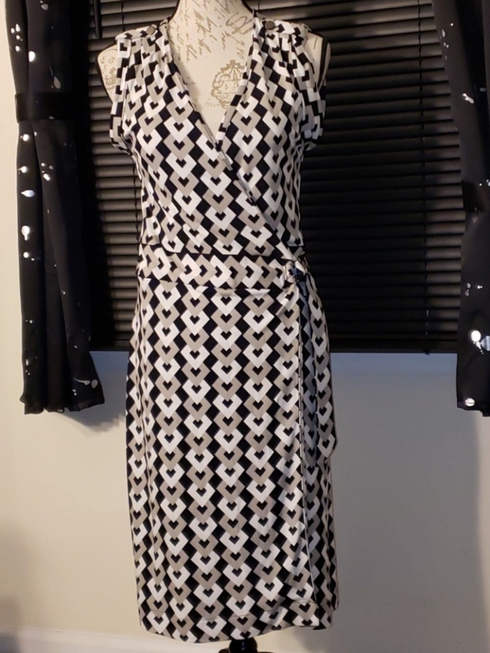 Banana Republic Geometric Print Wrap Dress Size Large
